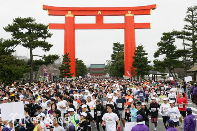 马拉松城纪 | 一半火焰，一半海水