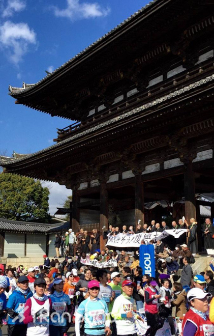 马拉松城纪 | 一半火焰，一半海水