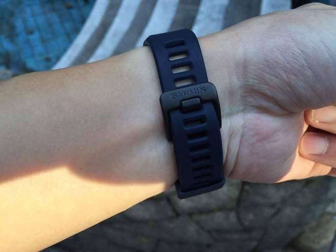 Slick and Smart - Garmin Vivosmart HR 评测及健康监测设备漫谈