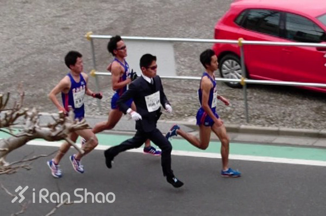 纪录 | 最强公务员跑者川内优辉  “打破” 西装半马世界纪录