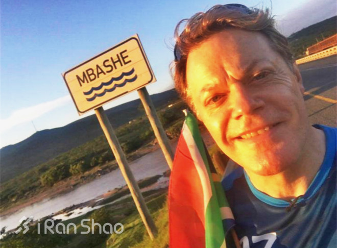 人物 | 27天跑27个马拉松: 英国影星Eddie Izzard的慈善征途