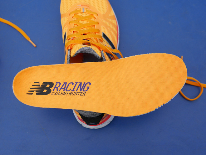 骚气十足，极致轻量，全面均衡的New Balance RC1500v2竟跑鞋评测