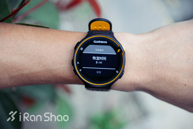 手表 | Garmin Forerunner 235 表里表外