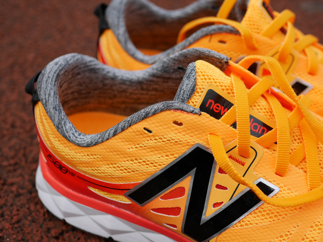 骚气十足，极致轻量，全面均衡的New Balance RC1500v2竟跑鞋评测