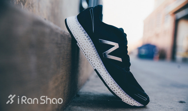 Weekly Gear | 又一双舒服到不行的3D打印跑鞋，这次是Under Armour