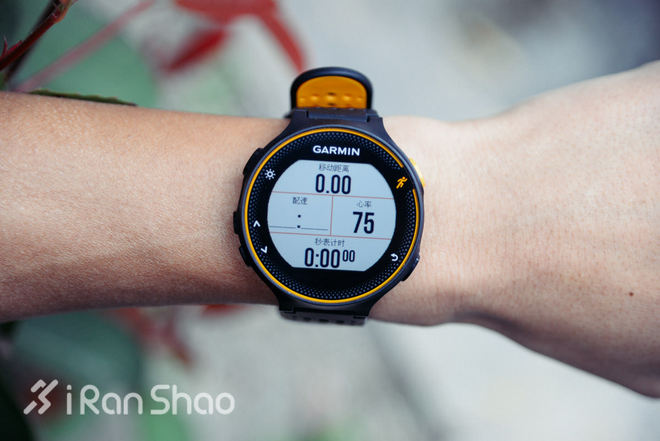 手表 | Garmin Forerunner 235 表里表外