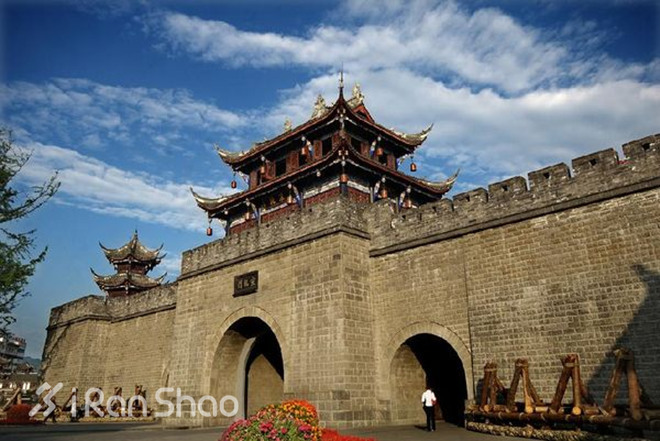 2016年第二届成都双遗马拉松参赛指南