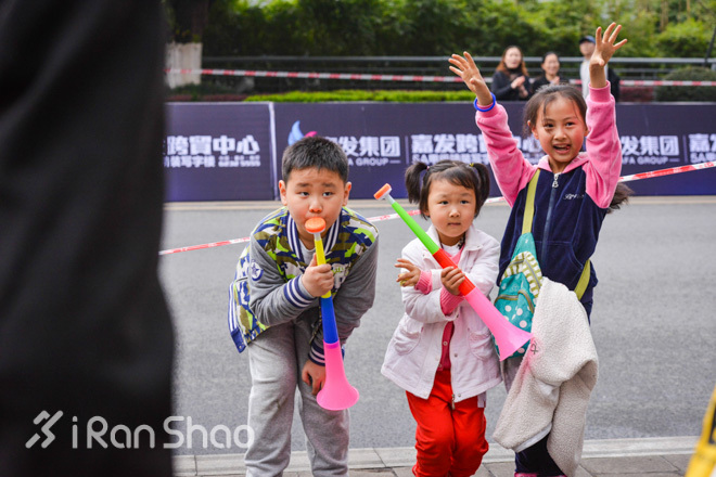 看图说话：镜头下的2016重庆国际马拉松