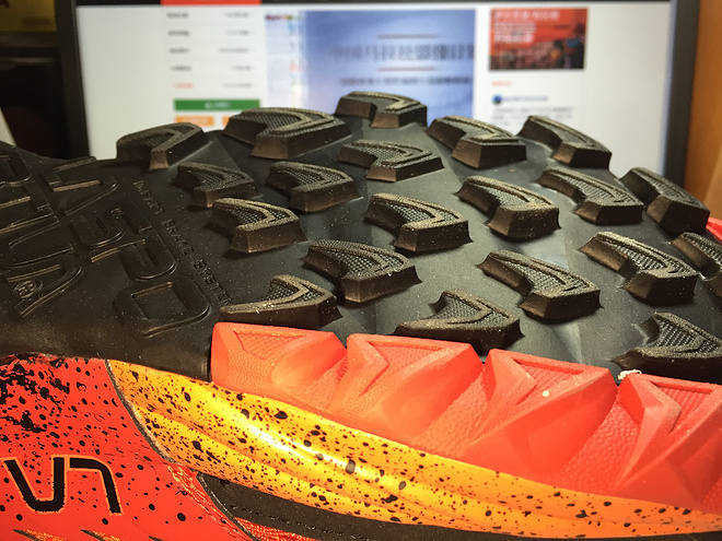 【众测报告】山野里的一把火 La Sportiva AKASHA评测