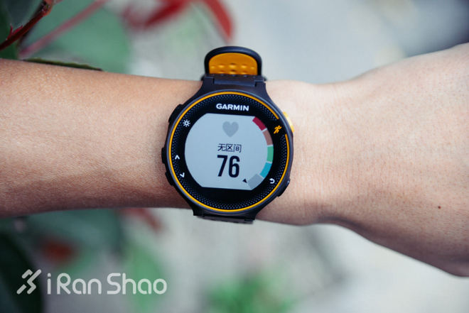 手表 | Garmin Forerunner 235 表里表外