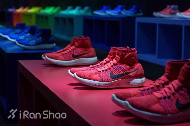 现场 | NIKE LUNAREPIC FLYKNIT发布，钩子粉们准备好剁手了么？