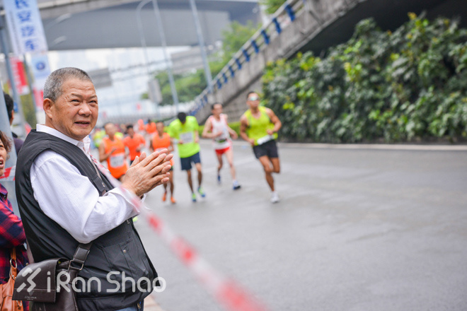 看图说话：镜头下的2016重庆国际马拉松