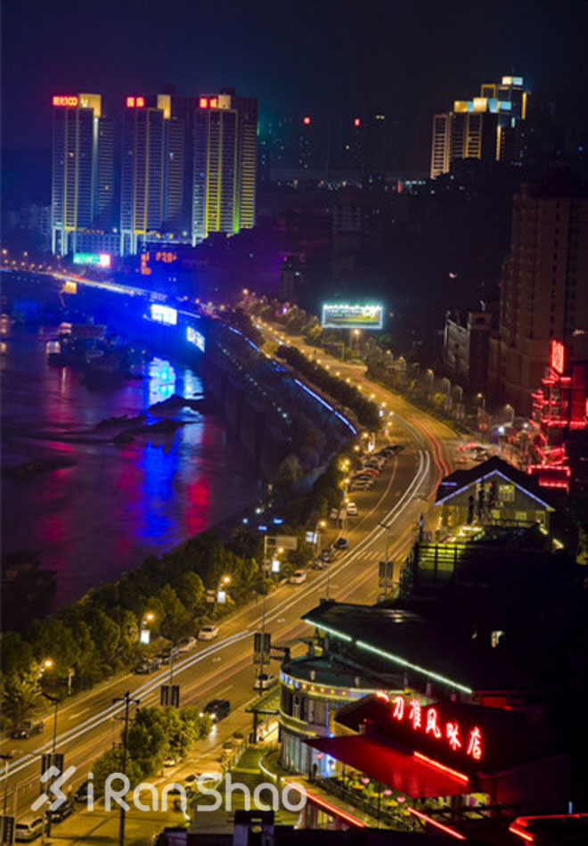 马拉松城纪 | 在魔幻3D城市重庆跑步是一个怎样的体验