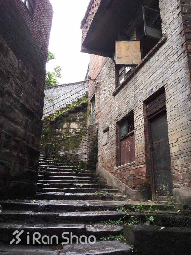 马拉松城纪 | 在魔幻3D城市重庆跑步是一个怎样的体验