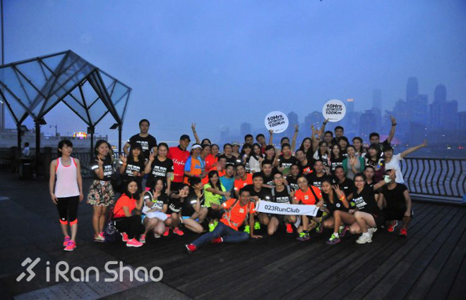 马拉松城纪 | 在魔幻3D城市重庆跑步是一个怎样的体验