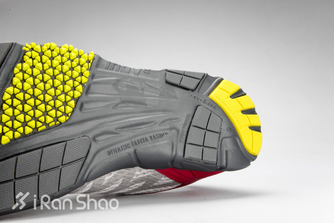 开箱 | Inov-8 Road-X-Treme 220 马拉松竞速新选择