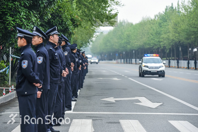大武汉 | 是时候告诉你们昨天汉马的一些真相了