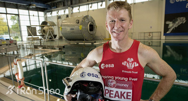 漫跑英伦 |  疼痛阻挡不了冠军 图说伦敦马拉松