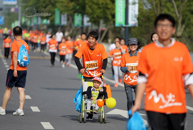 不一样的太湖美－太湖图影国际半程马拉松赛