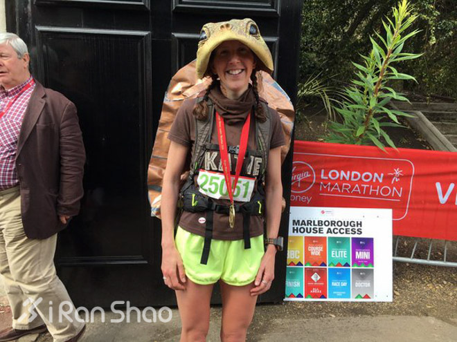 漫跑英伦 | 伦敦马拉松  一场充满爱意的街头大型化装舞会
