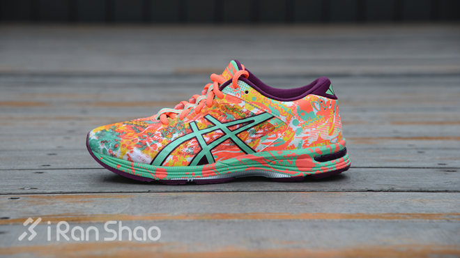 Asics Noosa Tri 11跑鞋