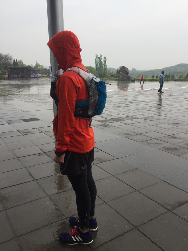 换了个马甲就真的不认识你了——Ultimate Direction AK3.0开箱测评