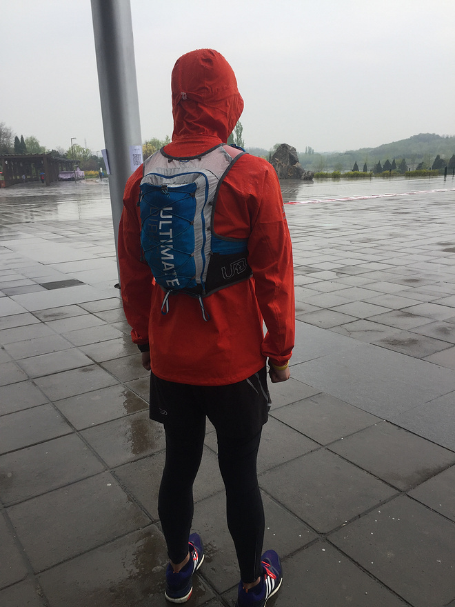 换了个马甲就真的不认识你了——Ultimate Direction AK3.0开箱测评