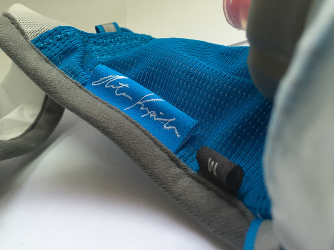 换了个马甲就真的不认识你了——Ultimate Direction AK3.0开箱测评