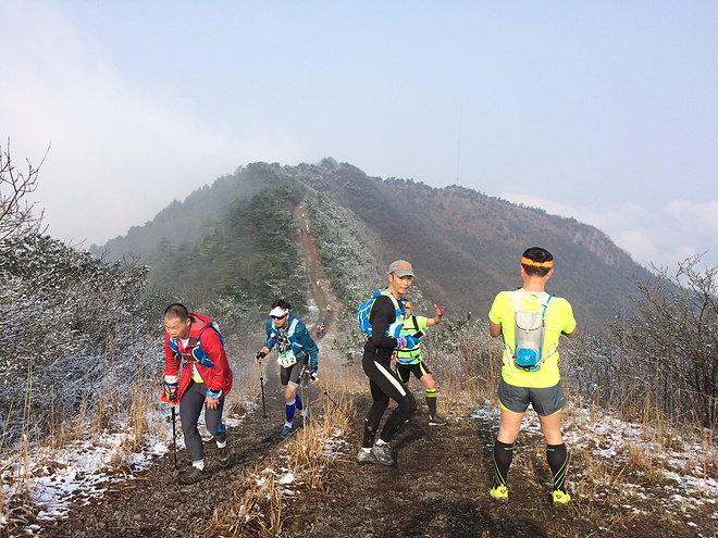 身体和灵魂，总有一个要在路上——2016北山之巅（金华山）越野挑战赛复仇记