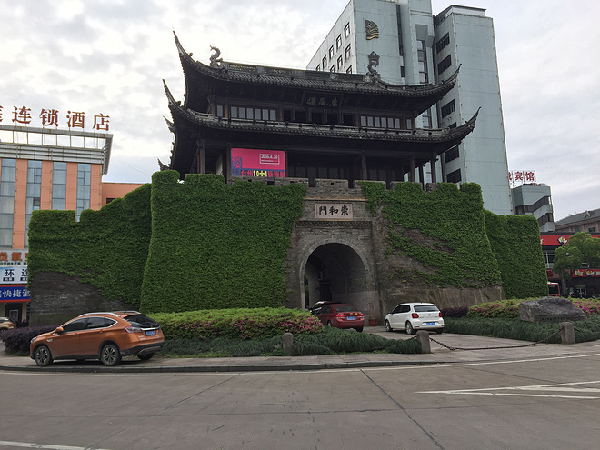 长城，云海，峭壁和大腿——柴古唐斯Plus 30K体验