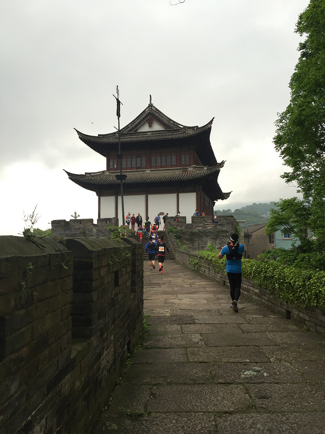 长城，云海，峭壁和大腿——柴古唐斯Plus 30K体验