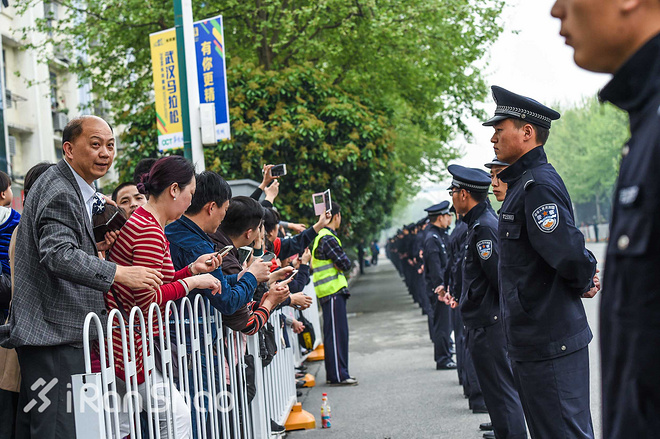 大武汉 | 是时候告诉你们昨天汉马的一些真相了