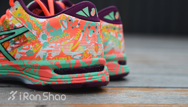 Asics Noosa Tri 11跑鞋