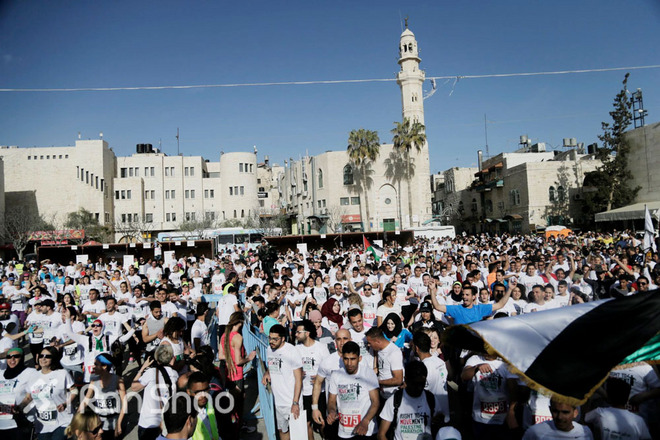 马拉松城纪 | 两场奔跑在战争与和平间的马拉松