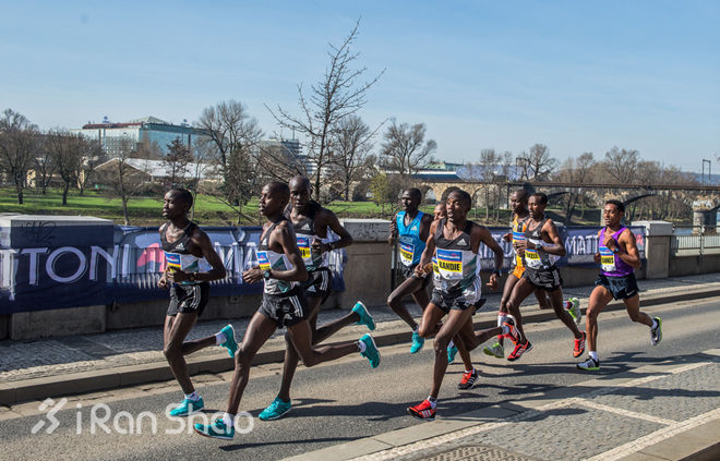 那些摔出来的跑步世界冠军