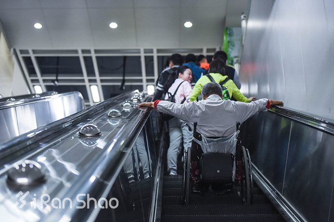 大武汉 | 是时候告诉你们昨天汉马的一些真相了