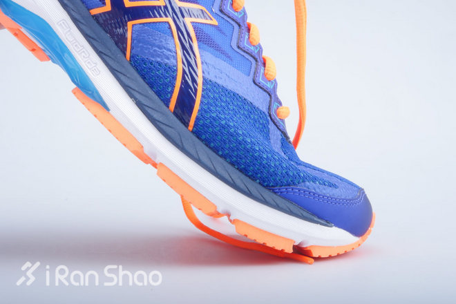 开箱｜ASICS GT2000 4 跑鞋界的老戏骨