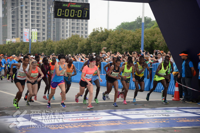 你的微笑最动人 2016荆门国际马拉松