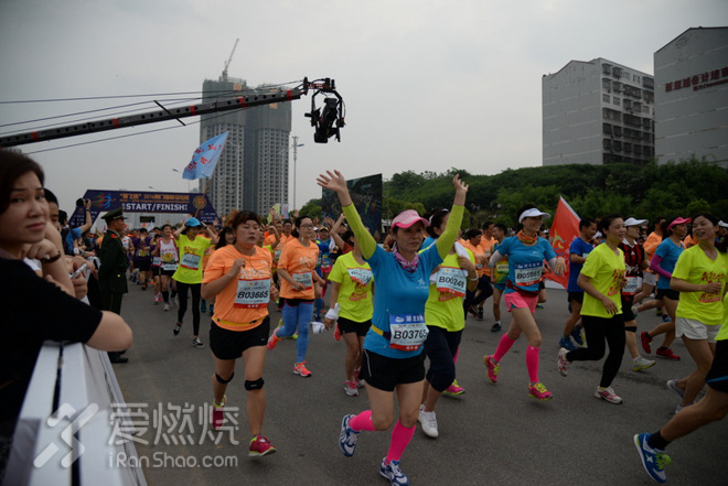 你的微笑最动人 2016荆门国际马拉松