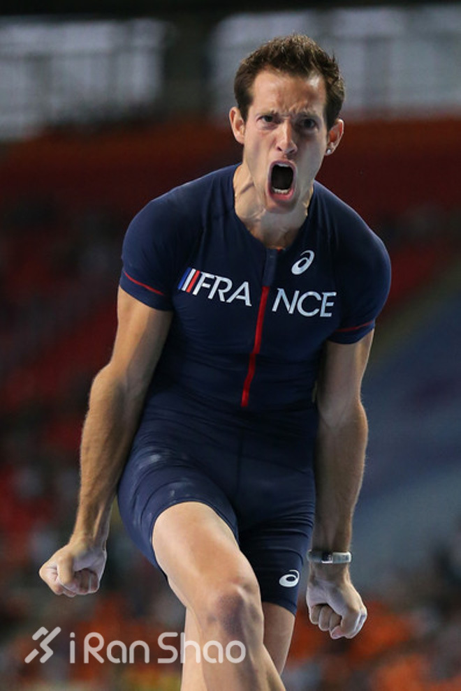 人物 | 克服引力 撑向蓝天：撑杆跳和雷诺拉维莱涅 （下）