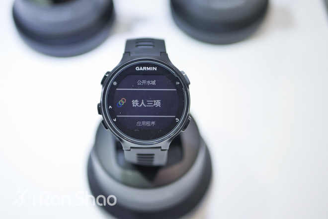 独家 | 全能系霸主，Garmin Forerunner 735XT新品现身