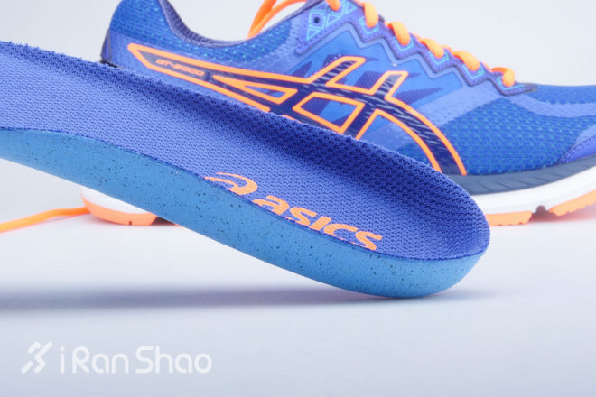 开箱｜ASICS GT2000 4 跑鞋界的老戏骨