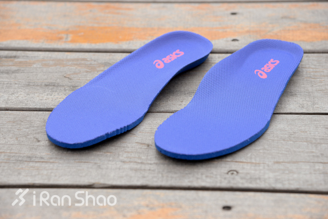 开箱 | 极致缓震  犹在云端 ASICS亚瑟士GEL-NIMBUS 18