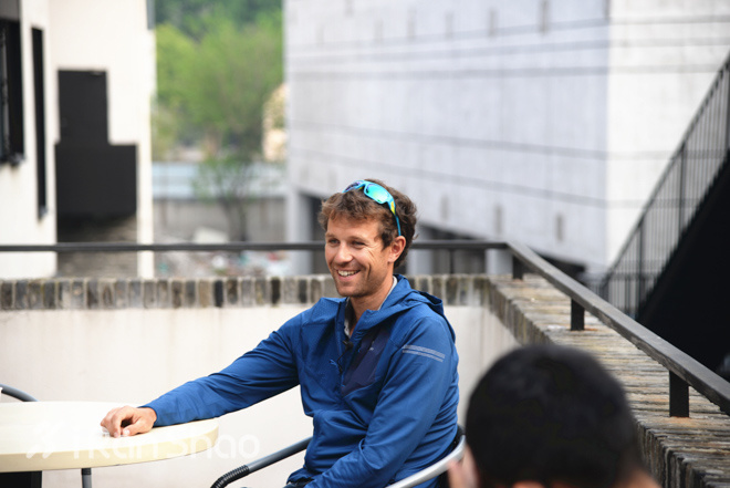 视频 | 庄主说他喜欢跟朋友在山野里一起玩耍一起睡