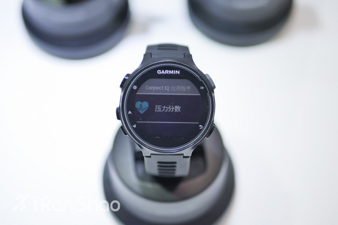 独家 | 全能系霸主，Garmin Forerunner 735XT新品现身