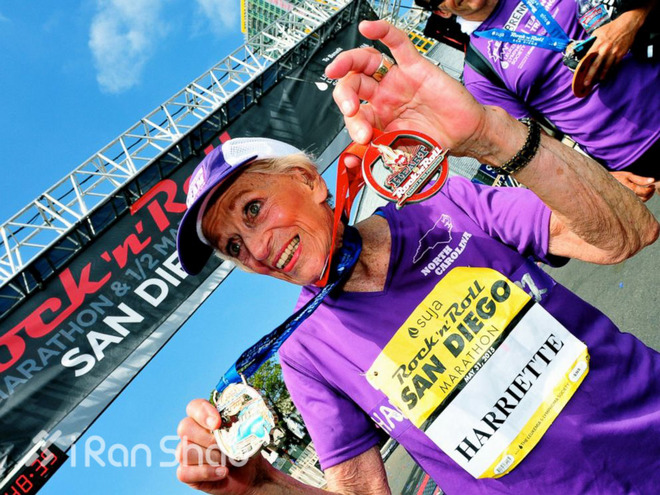 不怕路长 只怕心老 那些让人膜拜的高龄跑者