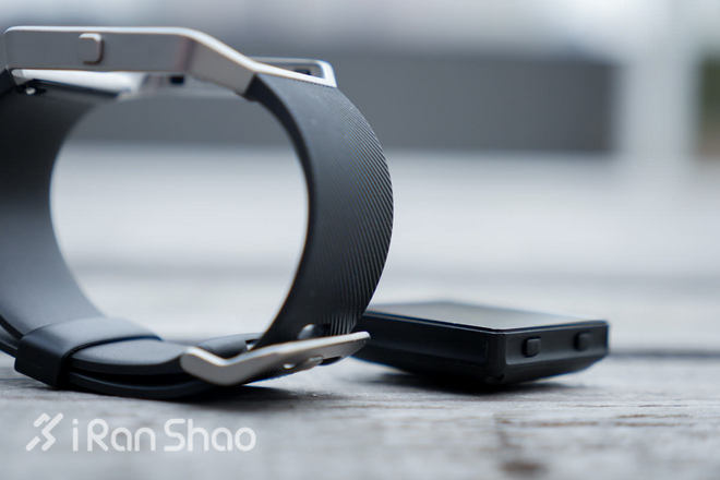 开箱 | Fitbit Blaze 就做不一样的智能运动手表