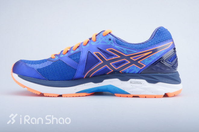 开箱｜ASICS GT2000 4 跑鞋界的老戏骨