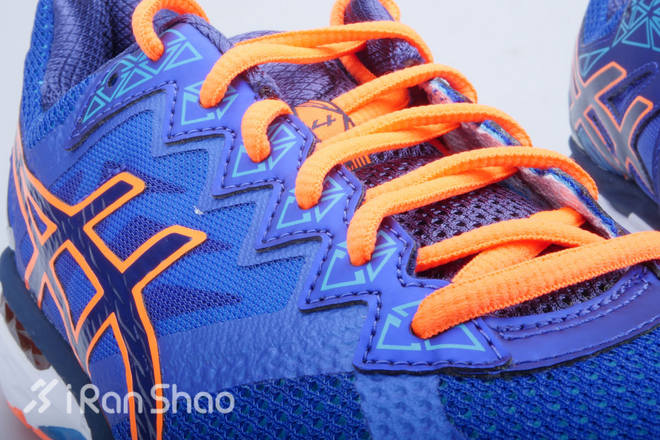 开箱｜ASICS GT2000 4 跑鞋界的老戏骨