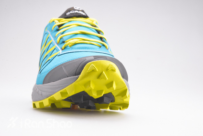 开箱 | Scarpa Neutron 追求无远弗届全地形轻量越野跑鞋